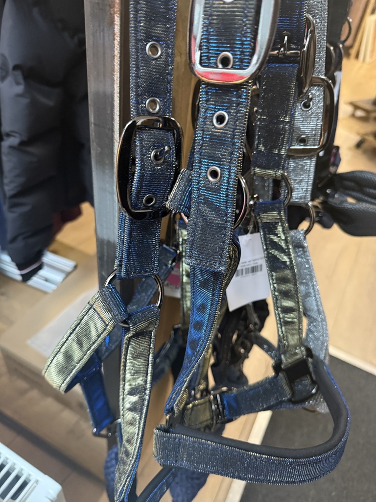 Mrs. Ros Halster Set Festive Saffier